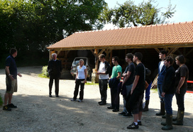 Guided tour at the model farm for biodiversity. Photo: HiPP